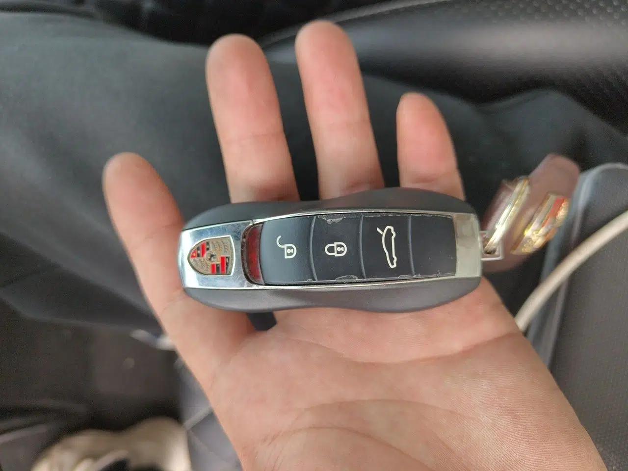 Porsche Panamera 2010 Panamera 4 3.6L — миниатюра 9