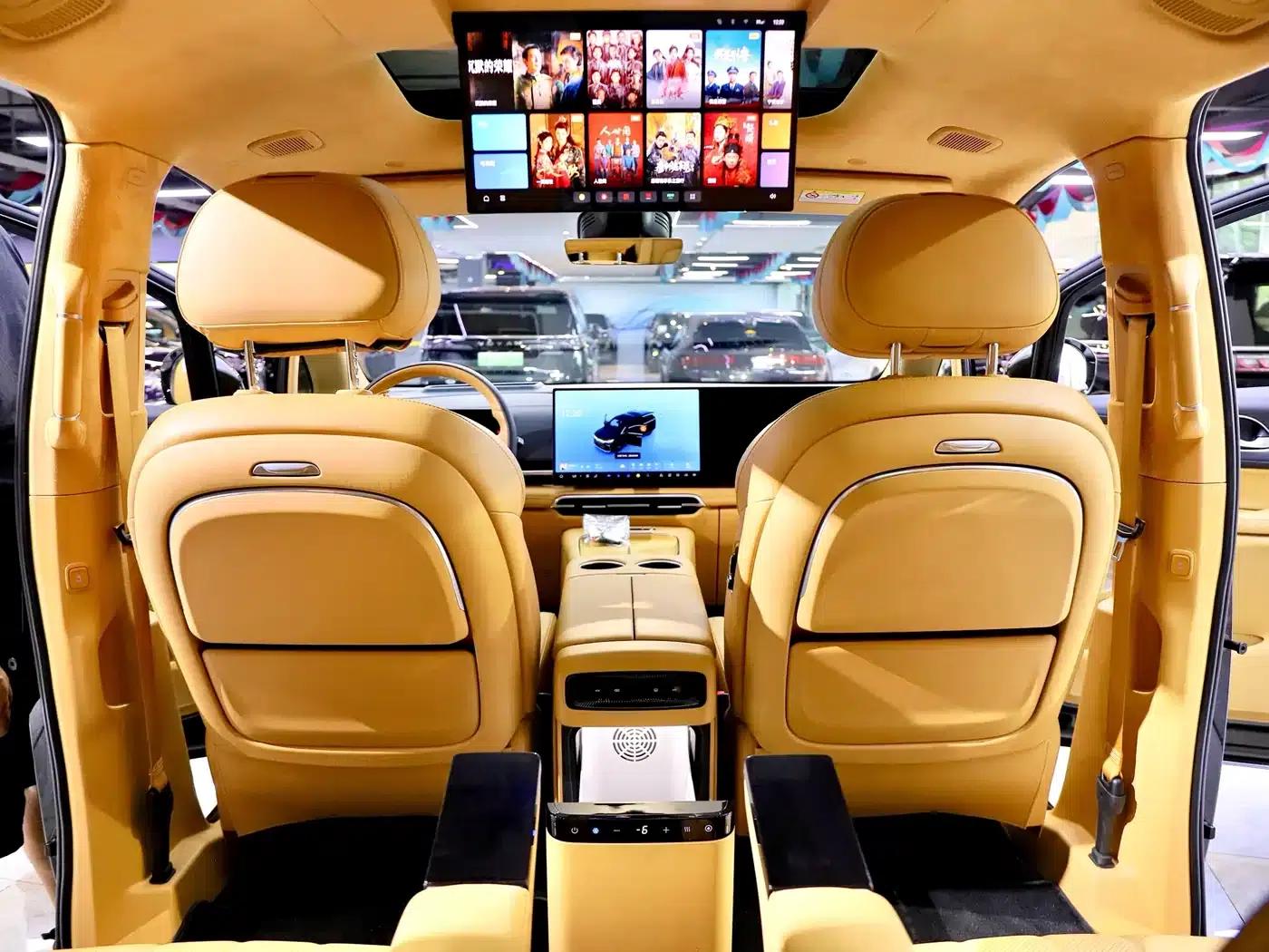 Voyah Dreamer 2025 PHEV AWD Flagship Kunpeng Edition — миниатюра 19