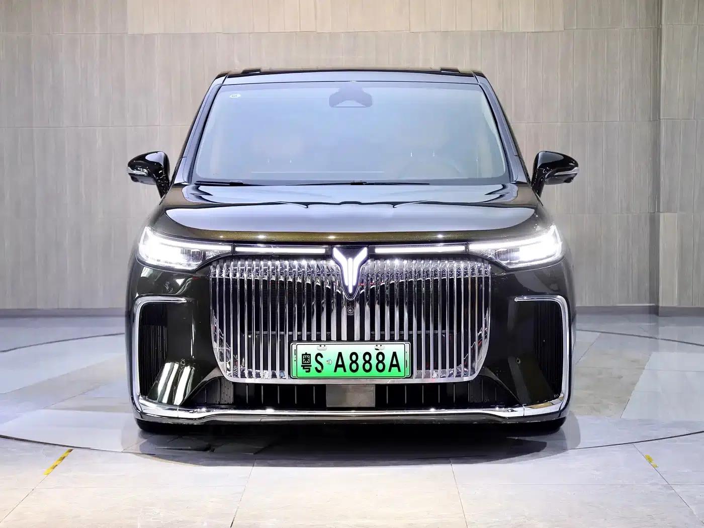 Voyah Dreamer 2025 PHEV AWD Flagship Kunpeng Edition — миниатюра 6