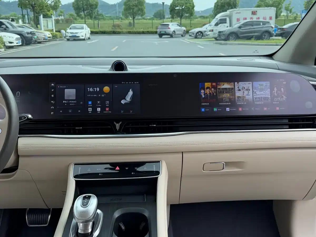 Voyah Dreamer 2022 Zero Carbon Edition with Smart Driving Package: 475km — миниатюра 19