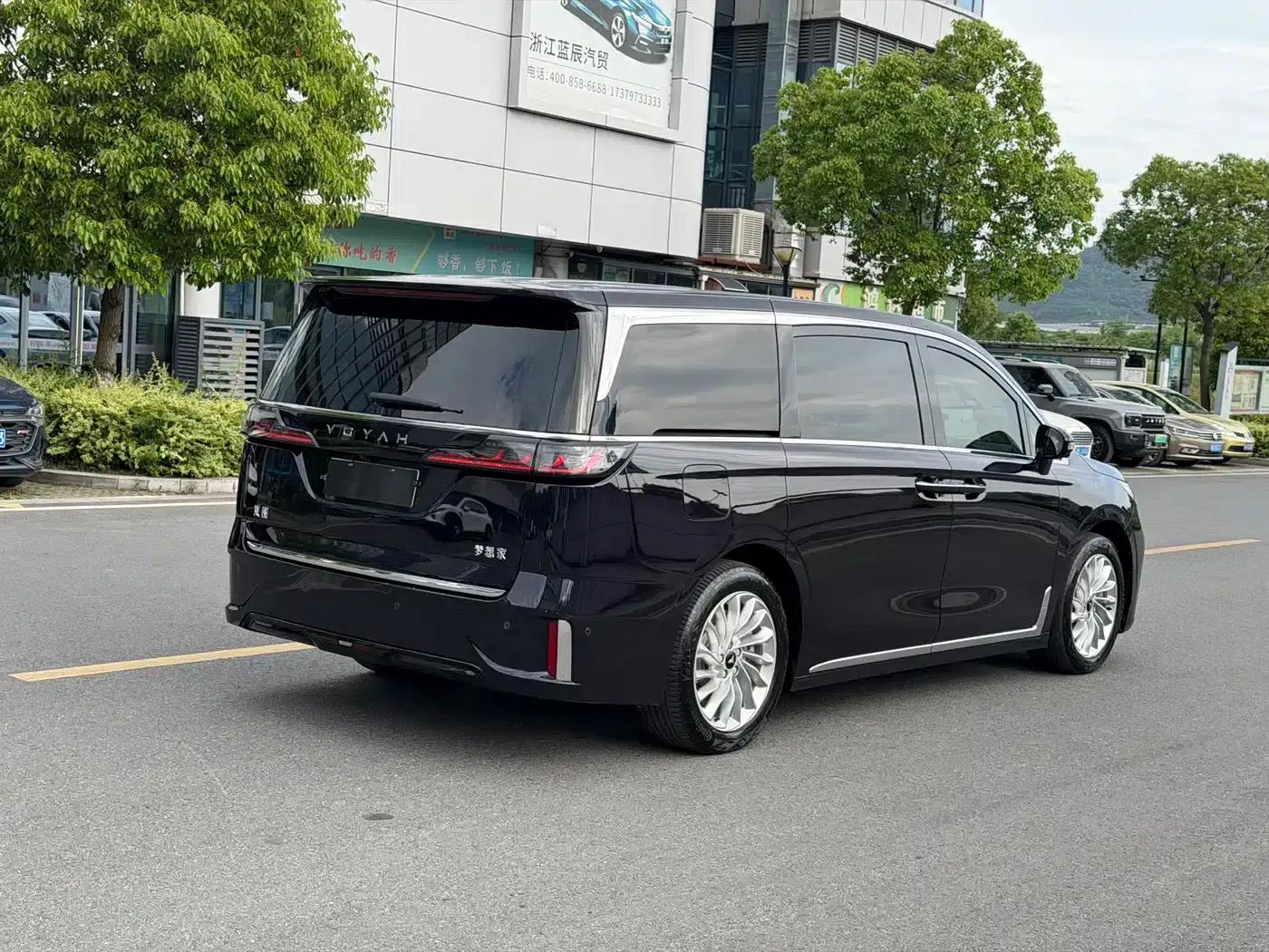 Voyah Dreamer 2022 Zero Carbon Edition with Smart Driving Package: 475km — миниатюра 7