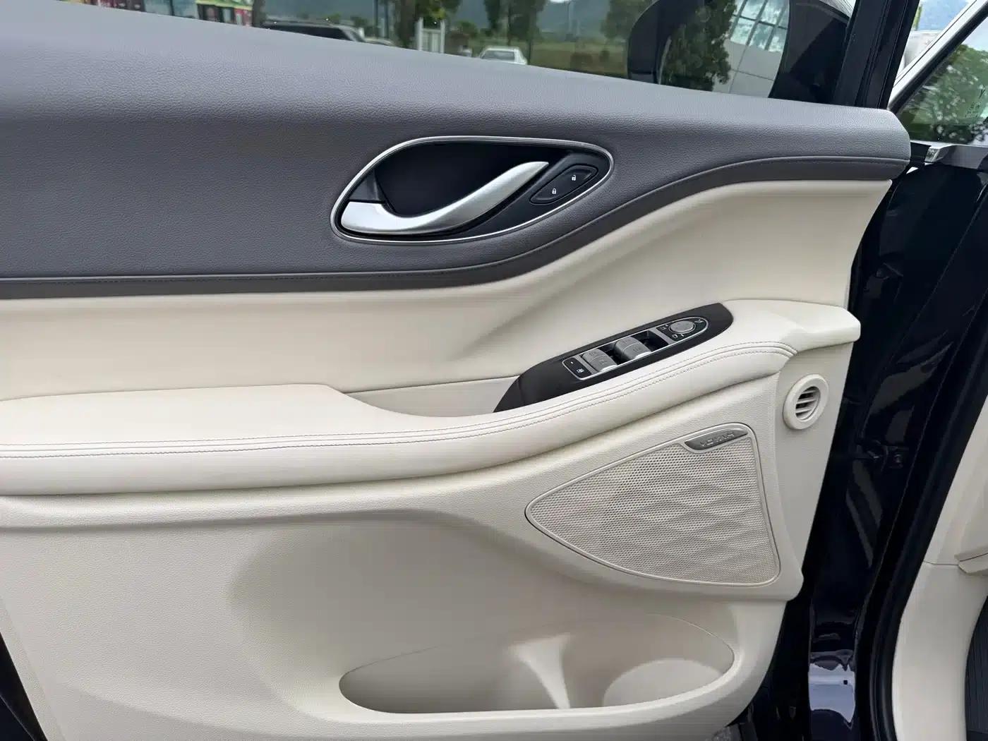 Voyah Dreamer 2022 Zero Carbon Edition with Smart Driving Package: 475km — миниатюра 9