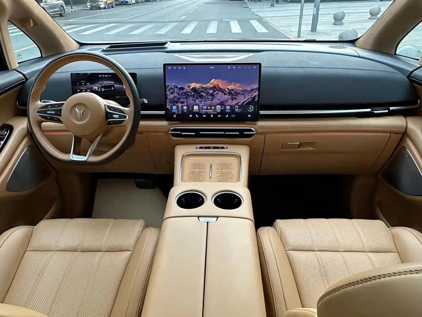 Voyah Dreamer 2025 EV 4WD Premium Qiankun Edition — миниатюра 10