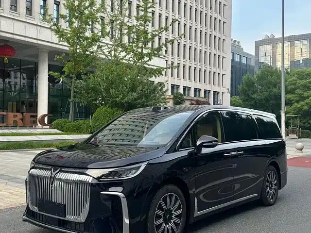 Voyah Dreamer 2025 EV 4WD Premium Qiankun Edition