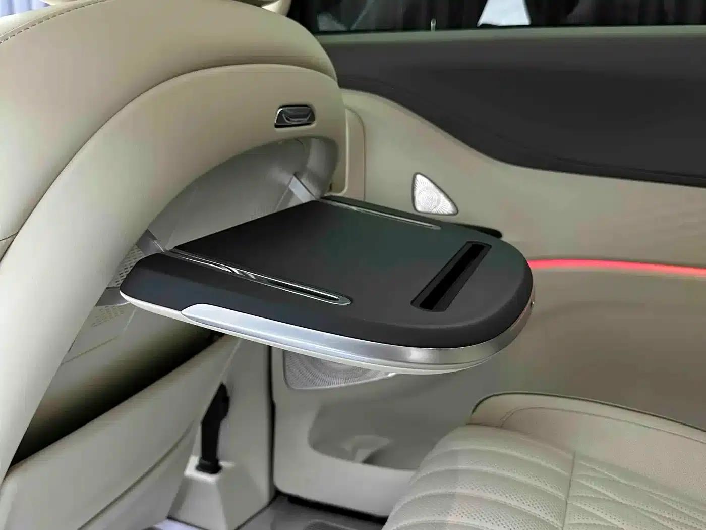 Voyah Dreamer 2024 PHEV Long Range Flagship Edition — миниатюра 15