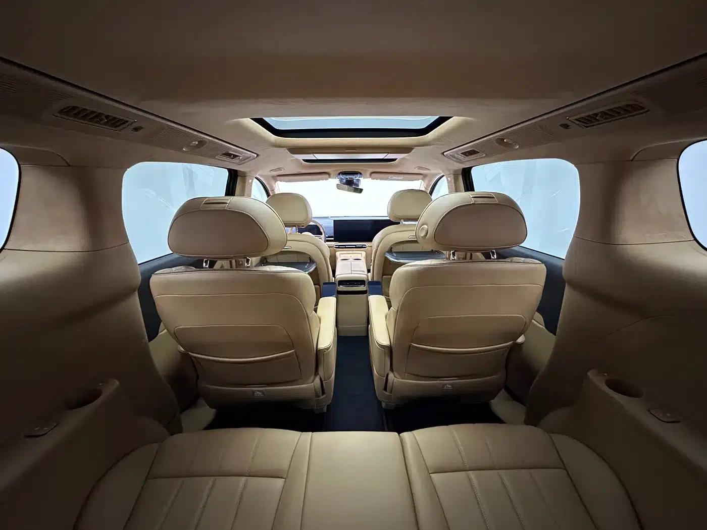 Voyah Dreamer 2025 PHEV AWD Flagship Kunpeng Edition — миниатюра 18