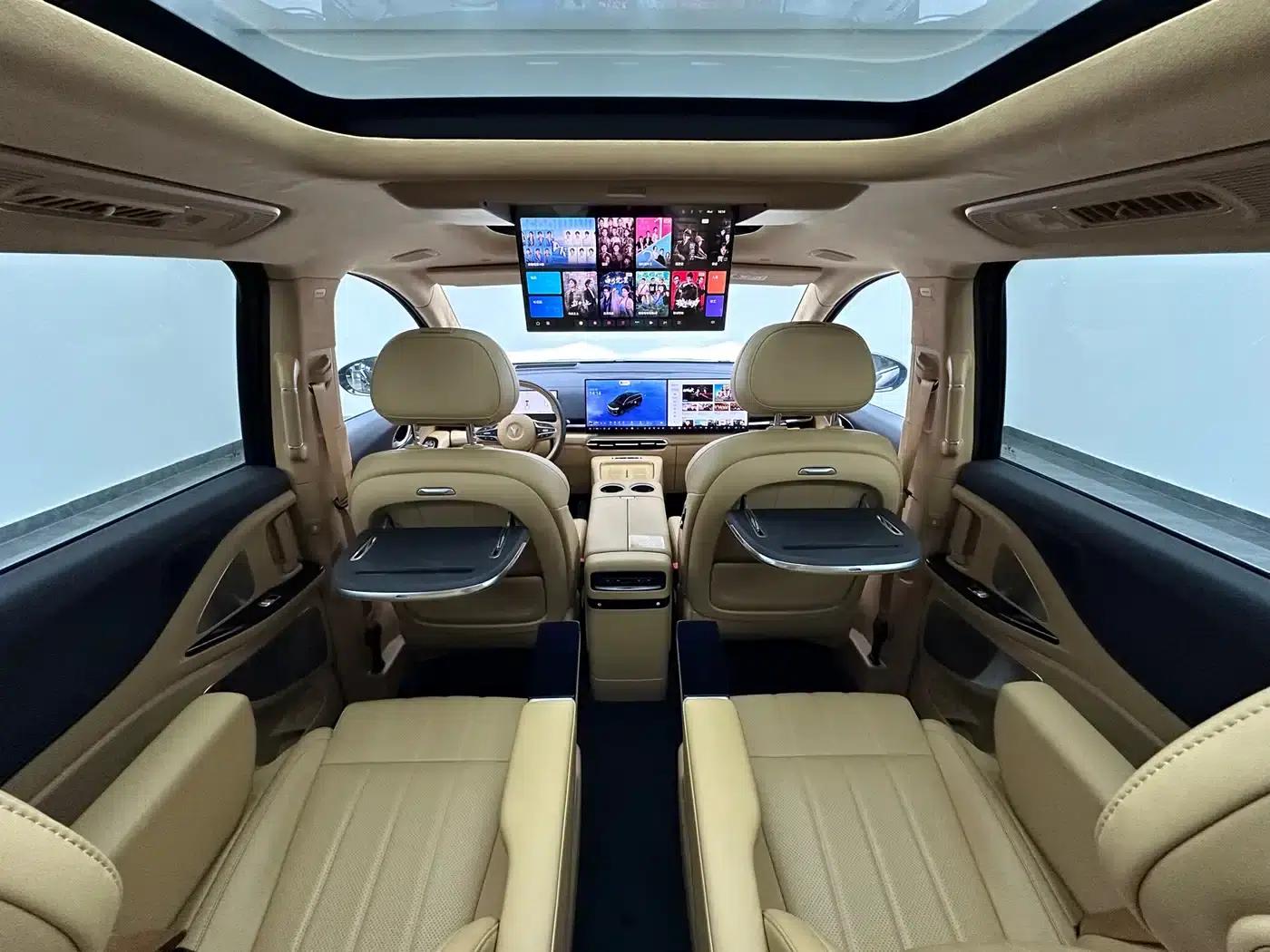 Voyah Dreamer 2025 PHEV AWD Flagship Kunpeng Edition — миниатюра 19