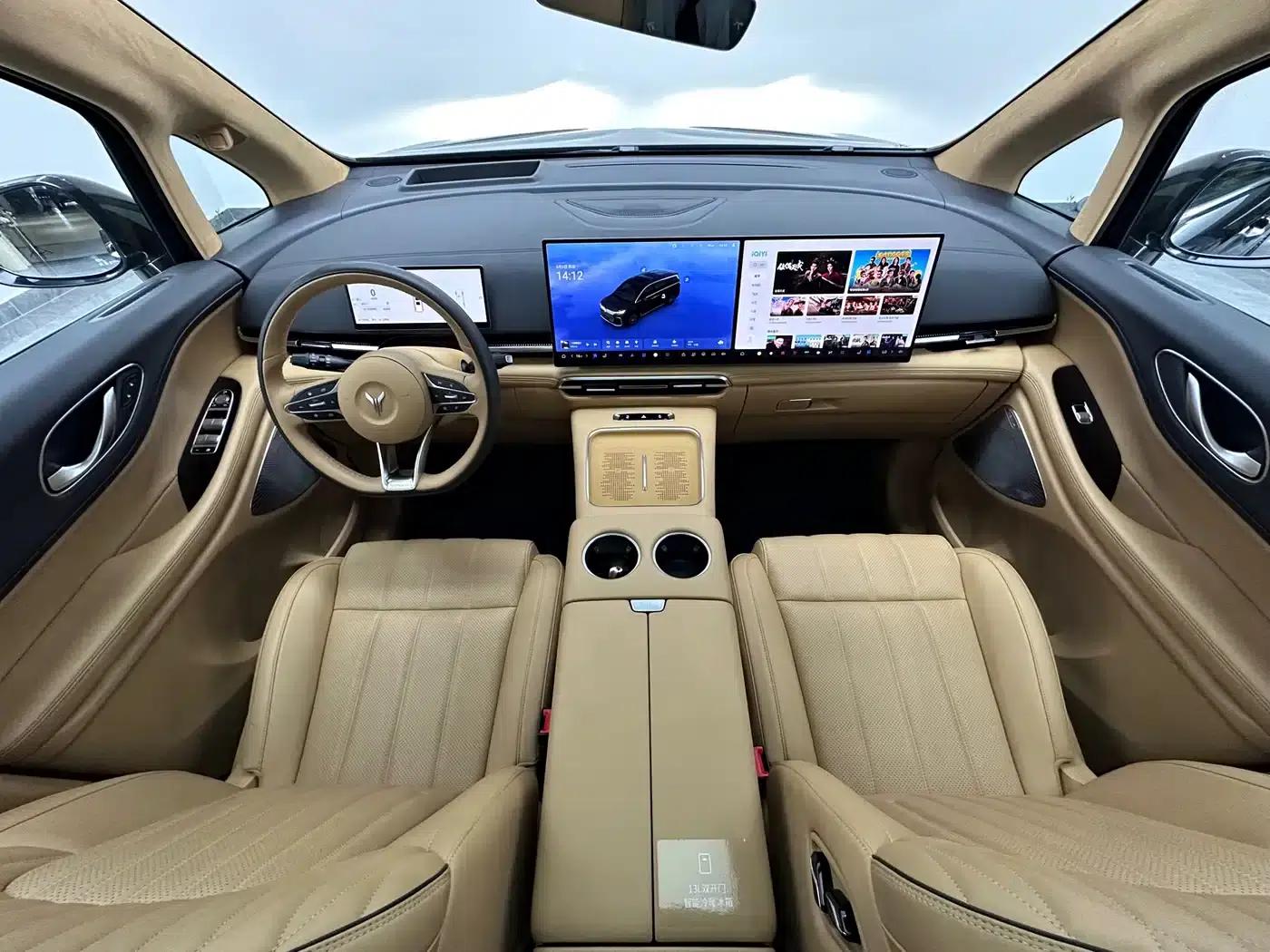 Voyah Dreamer 2025 PHEV AWD Flagship Kunpeng Edition — миниатюра 8