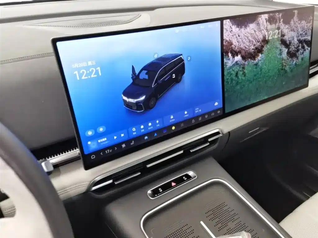 Voyah Dreamer 2025 PHEV AWD Flagship Kunpeng Edition — миниатюра 20
