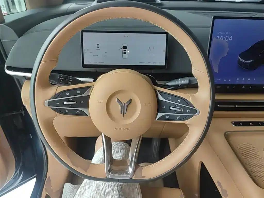Voyah Dreamer 2025 PHEV AWD Flagship Kunpeng Edition — миниатюра 11
