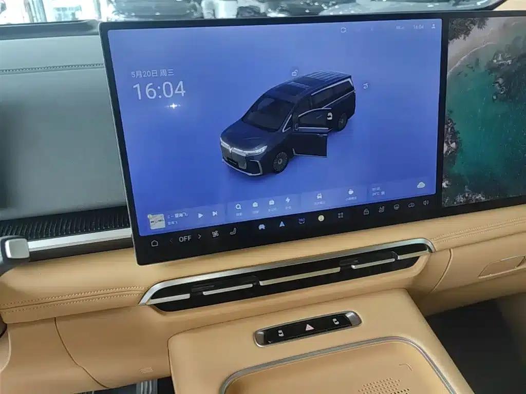 Voyah Dreamer 2025 PHEV AWD Flagship Kunpeng Edition — миниатюра 13