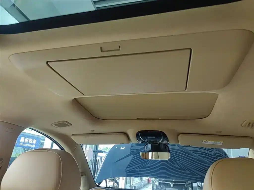Voyah Dreamer 2025 PHEV AWD Flagship Kunpeng Edition — миниатюра 18