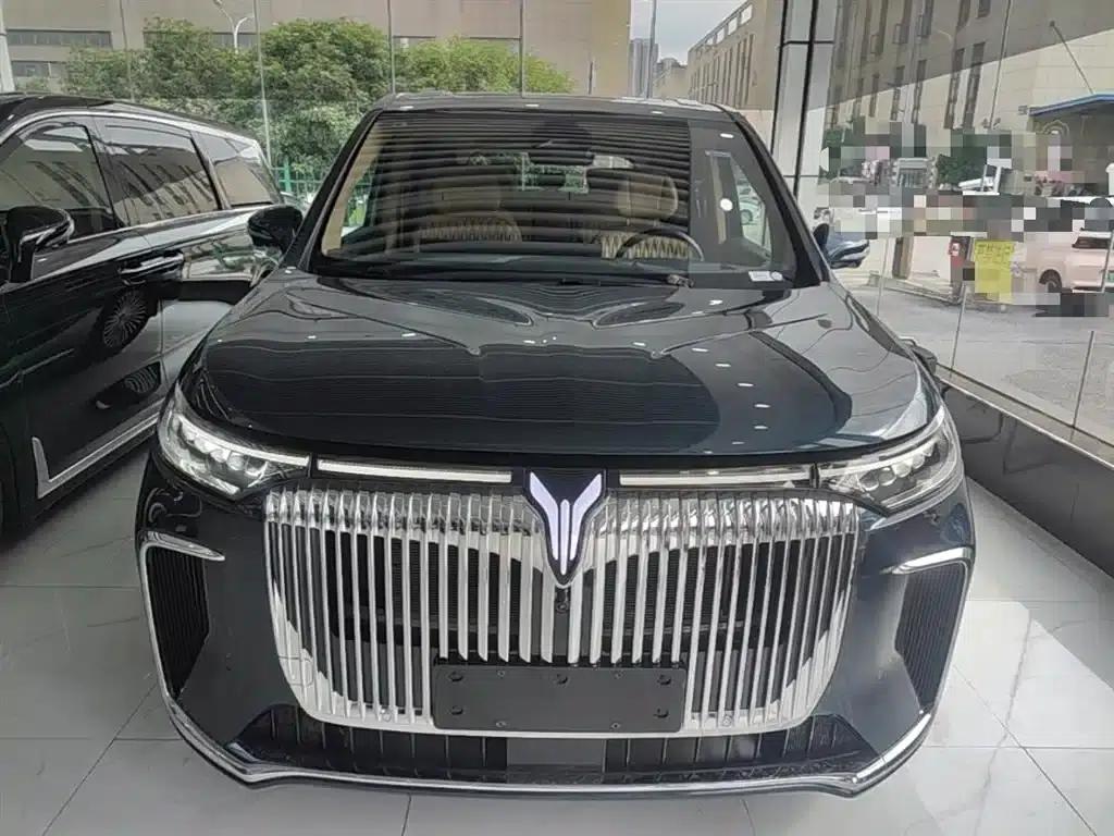 Voyah Dreamer 2025 PHEV AWD Flagship Kunpeng Edition — миниатюра 3