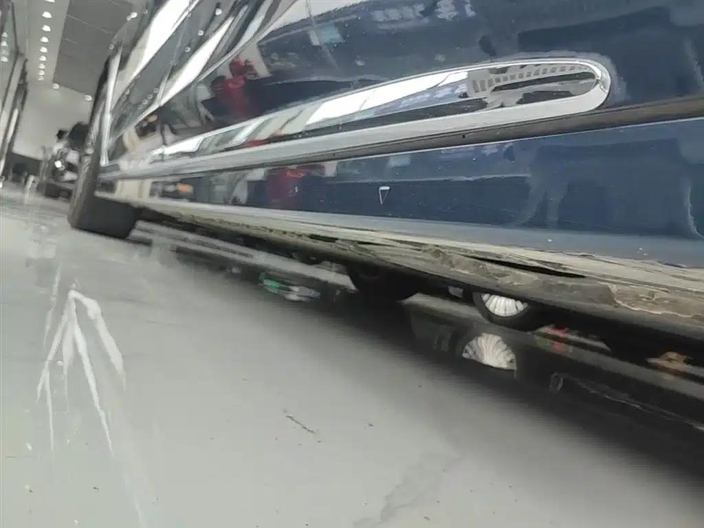 Voyah Dreamer 2025 PHEV AWD Flagship Kunpeng Edition — миниатюра 22