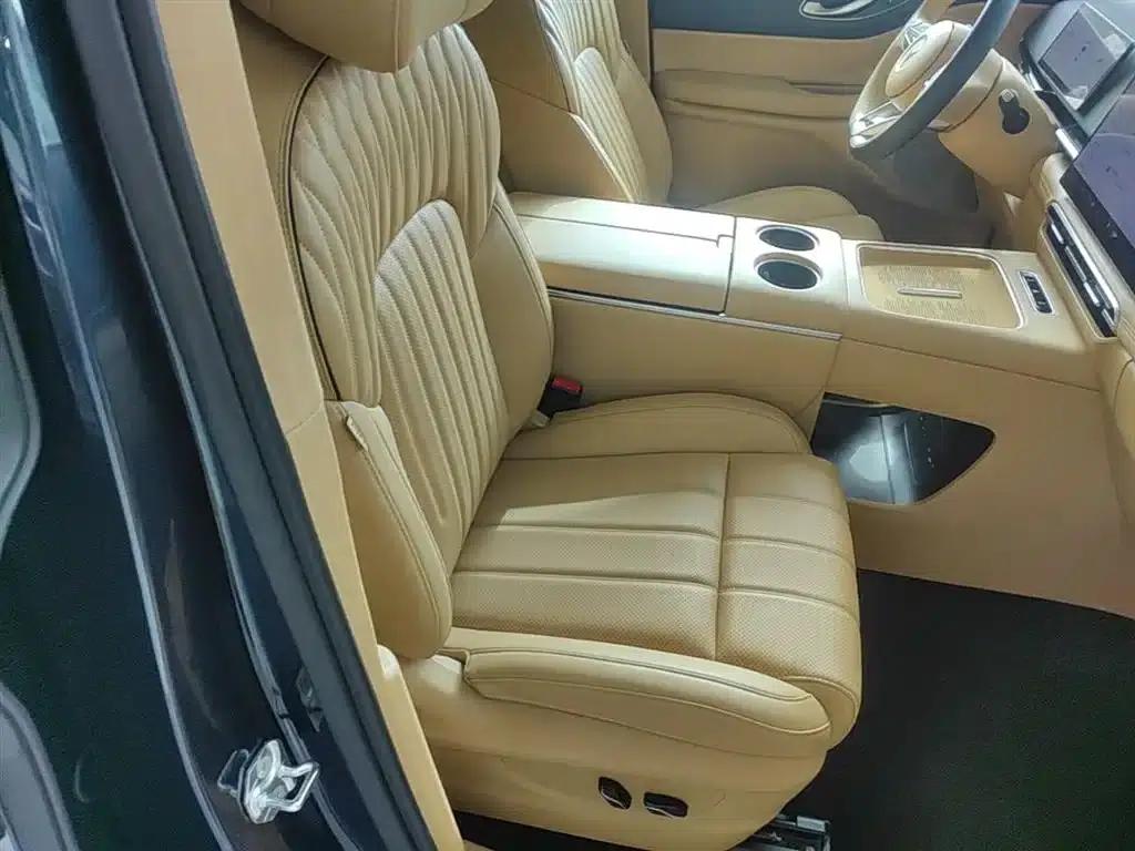 Voyah Dreamer 2025 PHEV AWD Flagship Kunpeng Edition — миниатюра 25