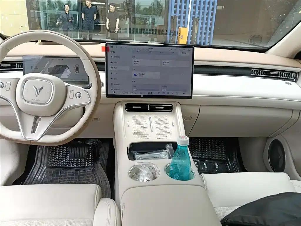 Voyah Free 2025 Free+ Rear-Wheel Drive Dry Kun Edition — миниатюра 4