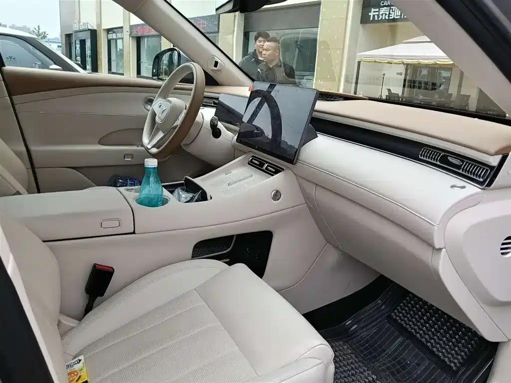 Voyah Free 2025 Free+ Rear-Wheel Drive Dry Kun Edition — миниатюра 9