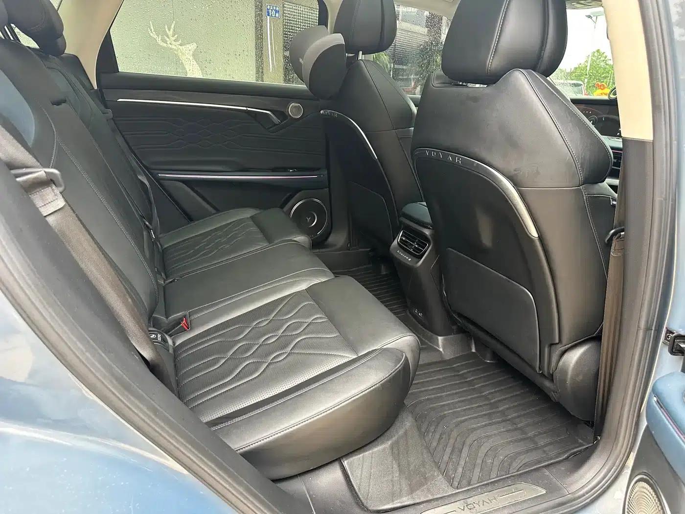 Voyah FREE 2021 AWD Standard Range Extender Exclusive Luxury Package — миниатюра 24