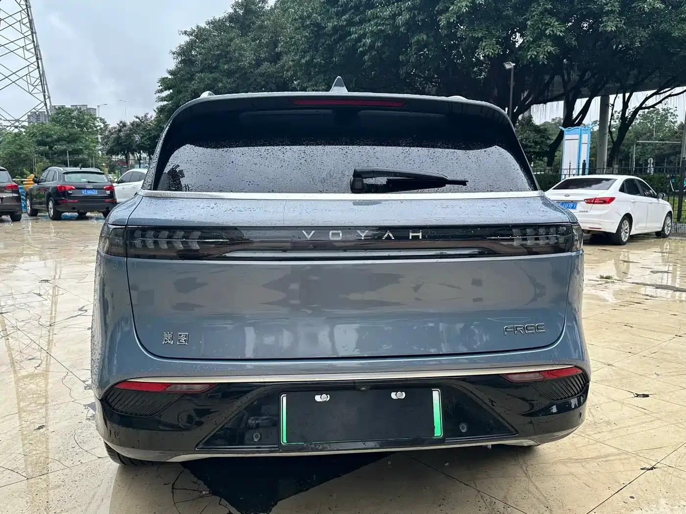 Voyah FREE 2021 AWD Standard Range Extender Exclusive Luxury Package — миниатюра 35