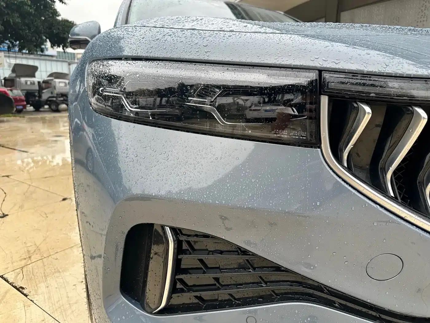 Voyah FREE 2021 AWD Standard Range Extender Exclusive Luxury Package — миниатюра 6