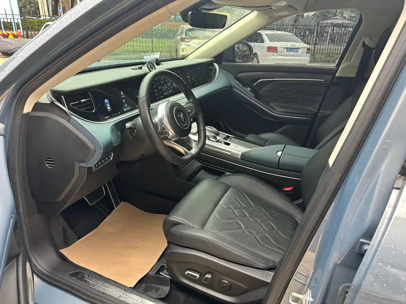 Voyah FREE 2021 AWD Standard Range Extender Exclusive Luxury Package — миниатюра 7