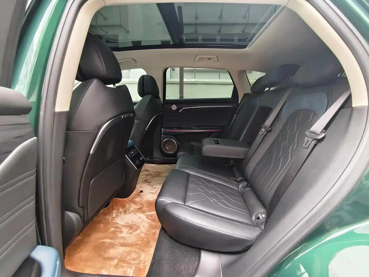 Voyah Free 2024 Model - Extended Range Intelligent Driving Edition — миниатюра 15