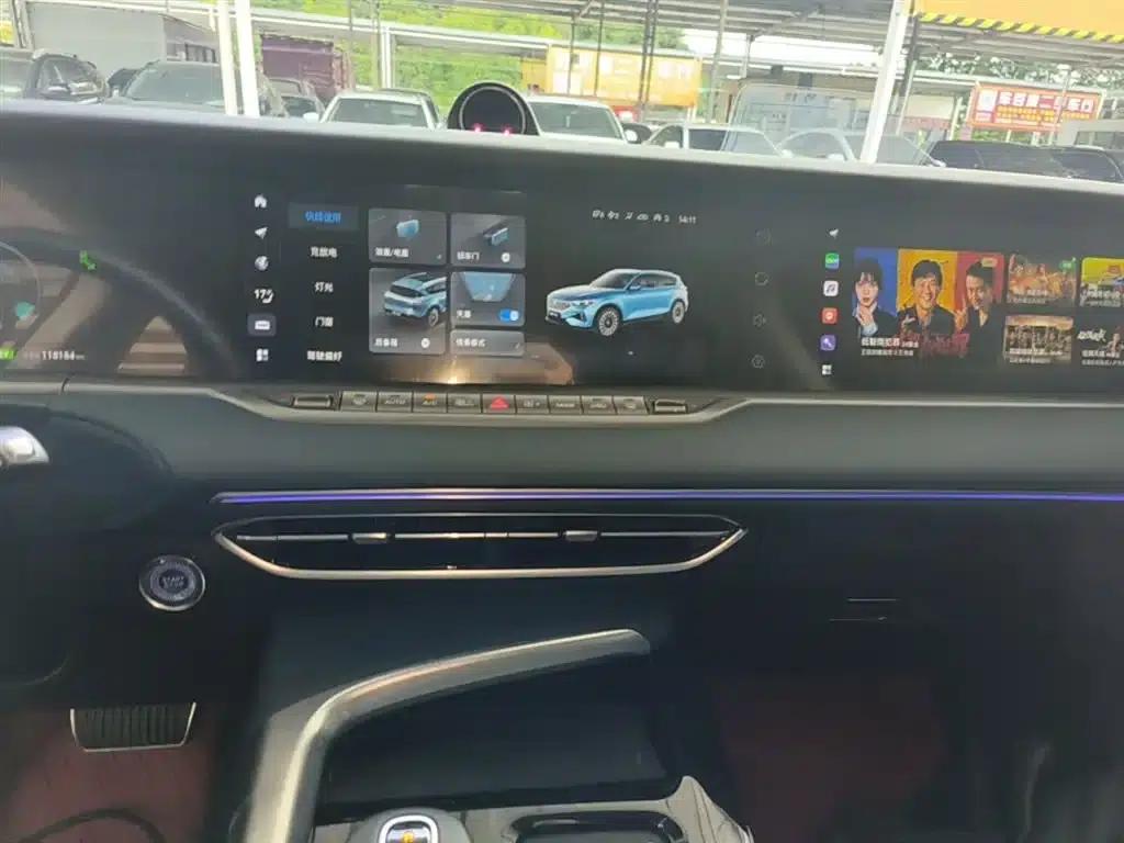 Voyah FREE 2021 AWD Standard Range Extender Exclusive Luxury Package — миниатюра 13