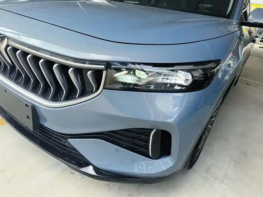 Voyah FREE 2021 AWD Standard Range Extender Exclusive Luxury Package — миниатюра 24