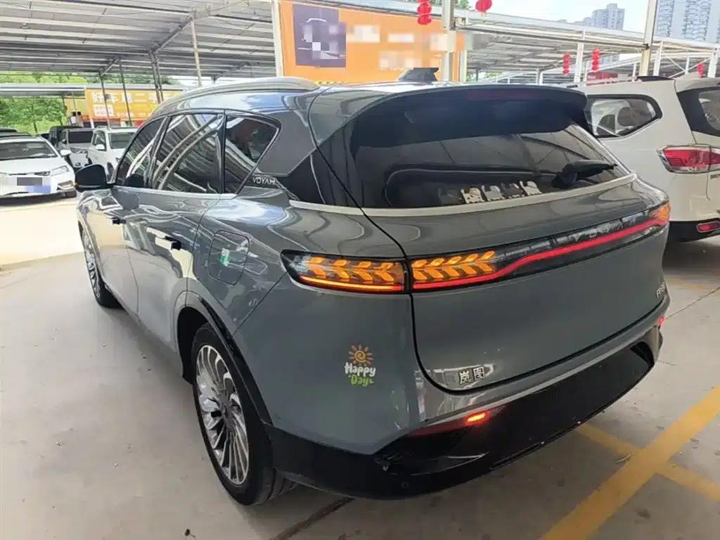 Voyah FREE 2021 AWD Standard Range Extender Exclusive Luxury Package — миниатюра 5