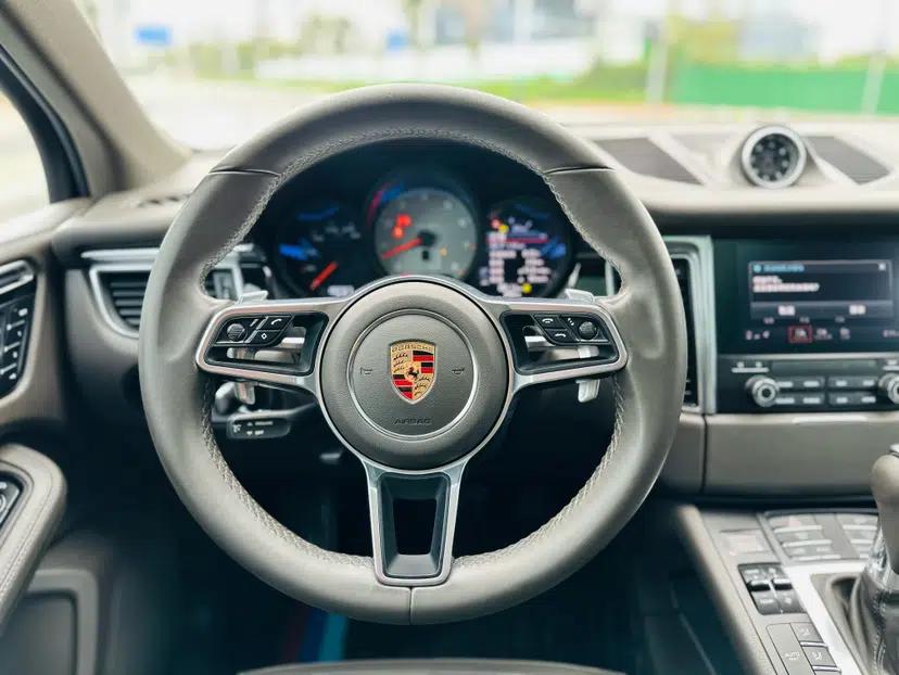 Porsche Macan 2017 Macan S 3.0T — миниатюра 19