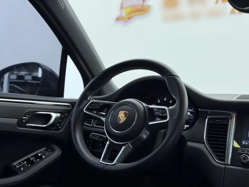 Porsche Macan 2017 Macan 2.0T — миниатюра 9