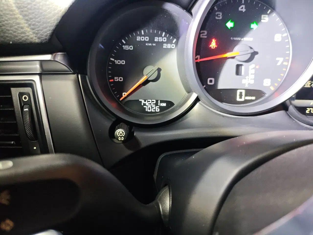 Porsche Macan 2014 Macan 2.0T — миниатюра 13