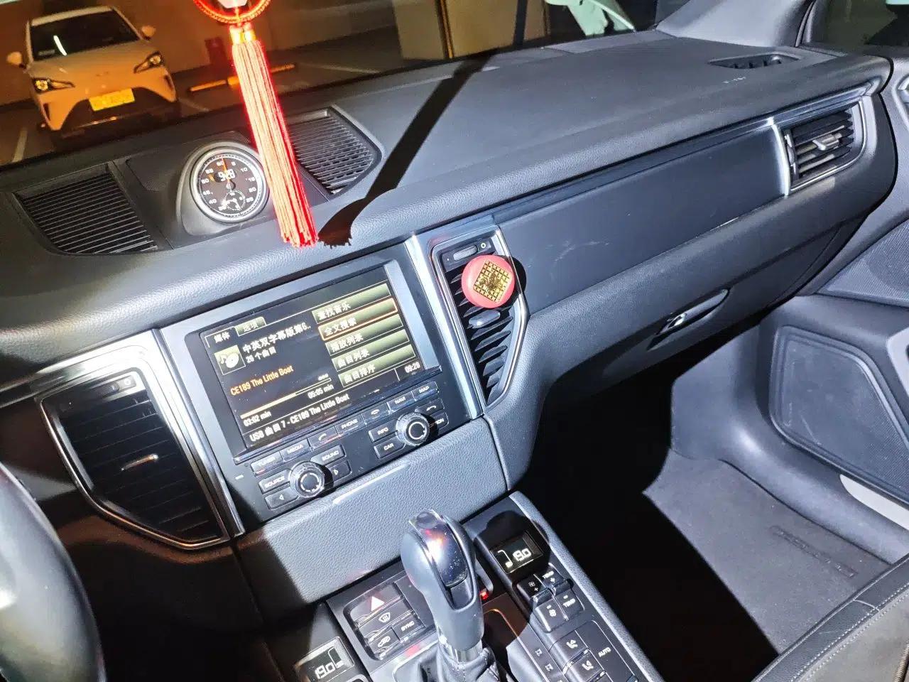 Porsche Macan 2014 Macan 2.0T — миниатюра 14