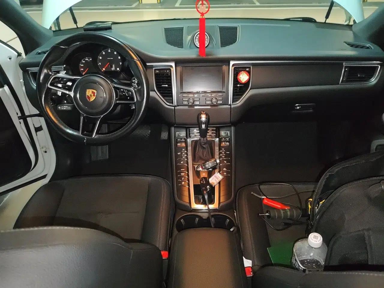 Porsche Macan 2014 Macan 2.0T — миниатюра 10
