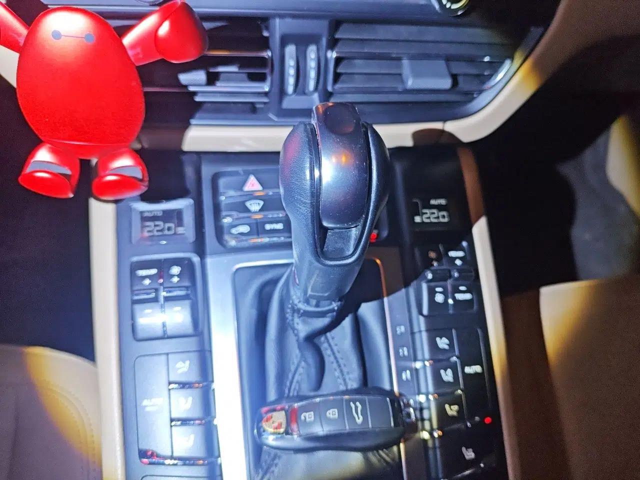 Porsche Macan 2018 Macan 2.0T — миниатюра 15