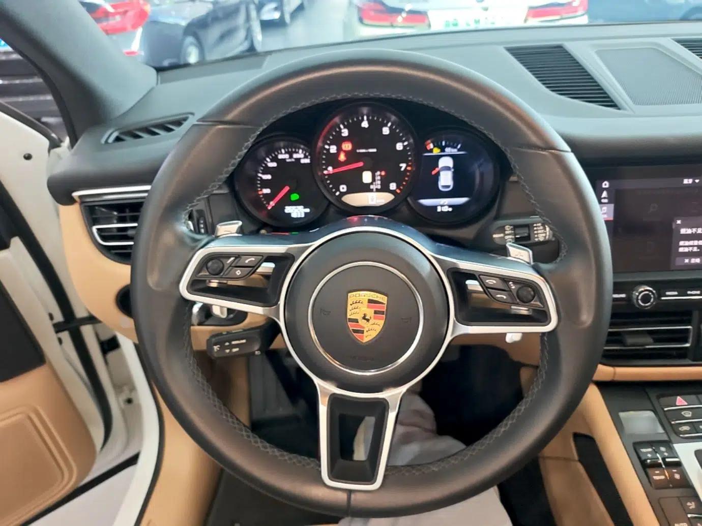 Porsche Macan 2018 Macan 2.0T — миниатюра 13