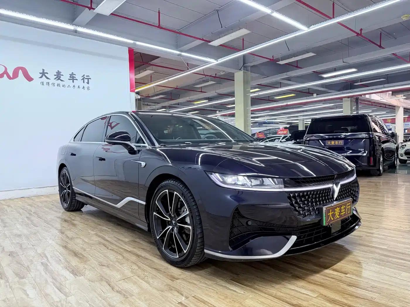 Voyah Chasing the Light 2024 PHEV AWD Long Range Flagship Edition — миниатюра 4