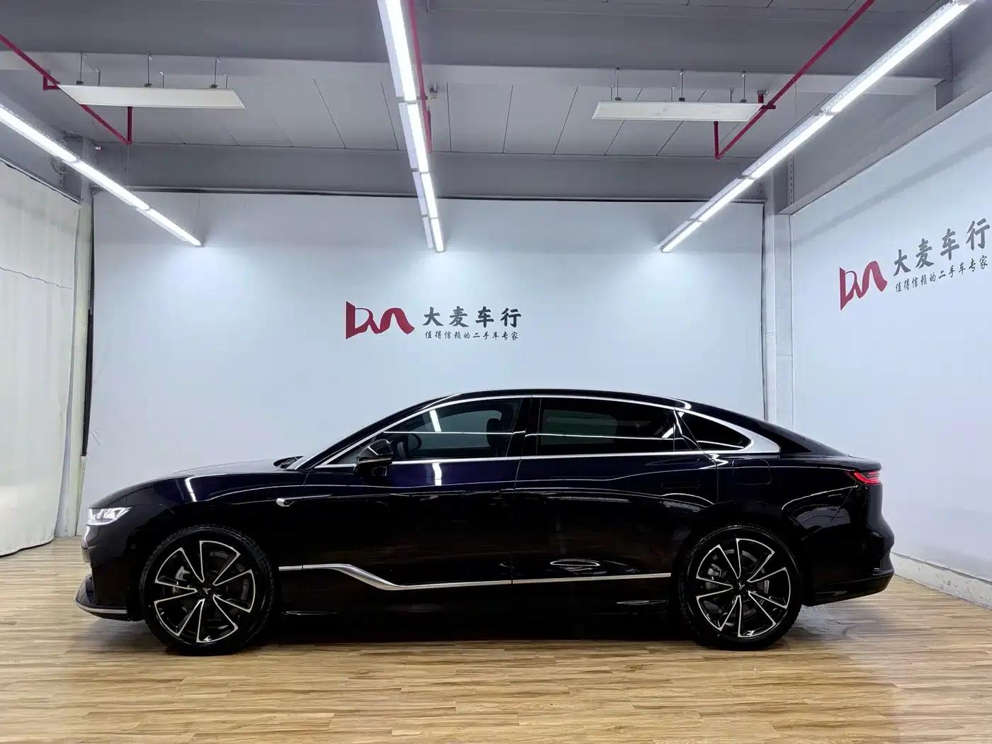 Voyah Chasing the Light 2024 PHEV AWD Long Range Flagship Edition — миниатюра 5