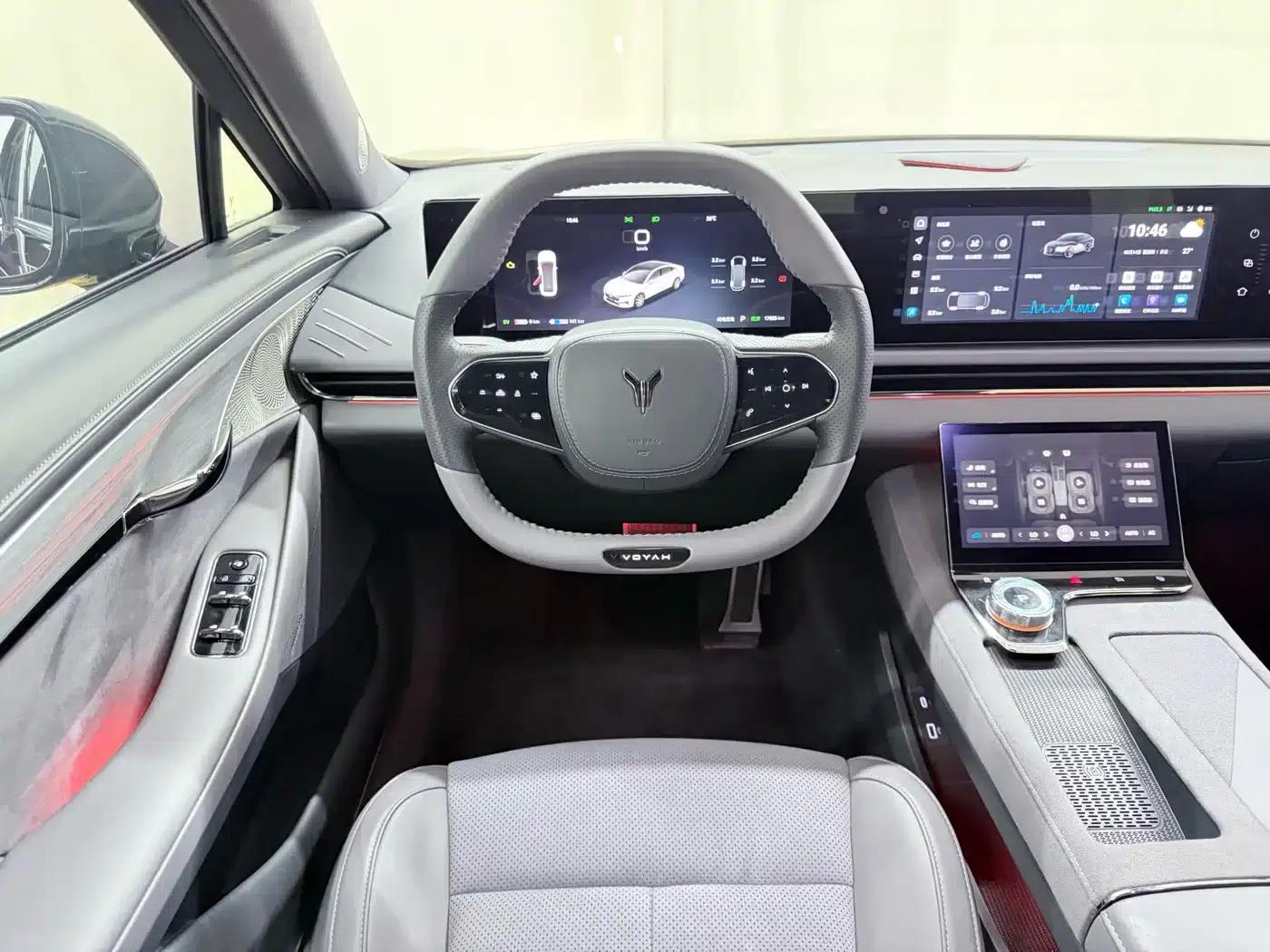 Voyah Chasing the Light 2024 PHEV AWD Long Range Flagship Edition — миниатюра 10