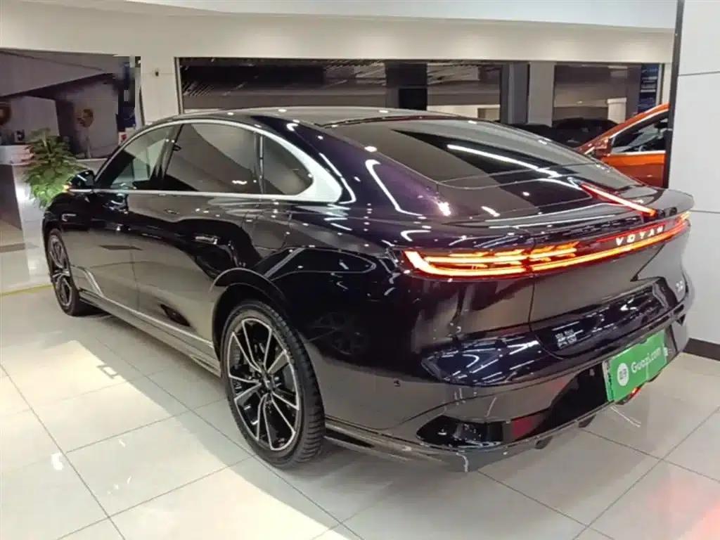 Voyah Chasing the Light 2024 PHEV AWD Long Range Flagship Edition — миниатюра 5