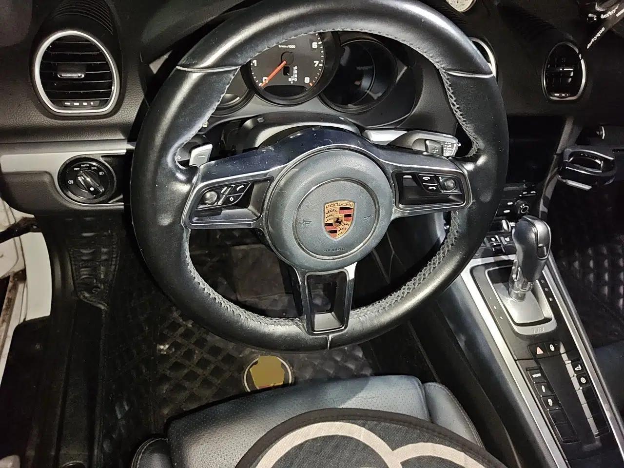Porsche 718 2018 Cayman 2.0T — миниатюра 11