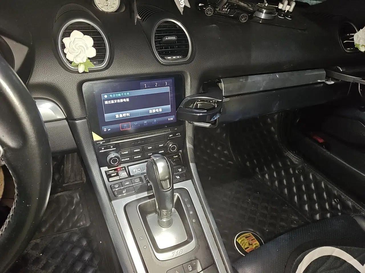 Porsche 718 2018 Cayman 2.0T — миниатюра 14