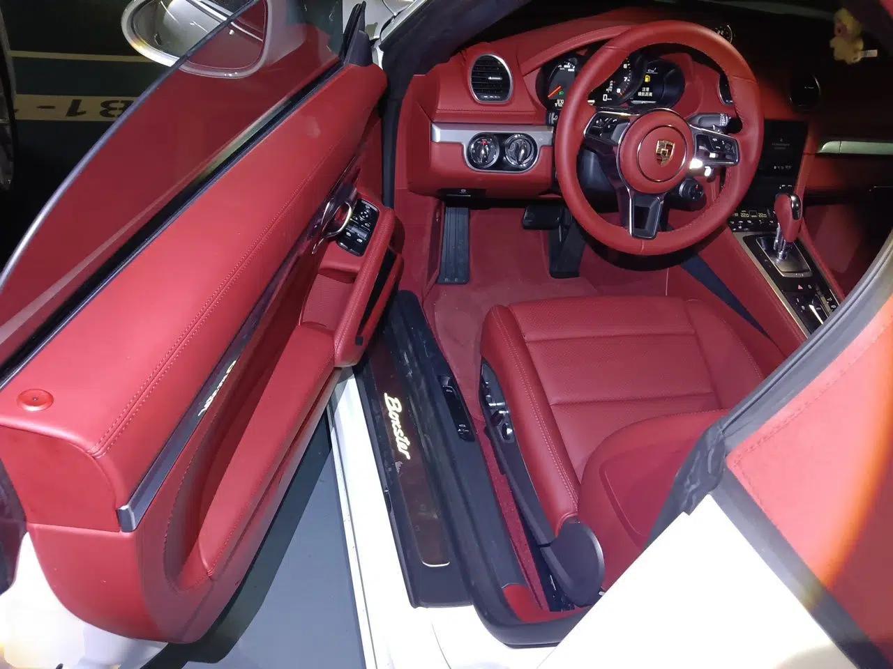 Porsche 718 2023 Boxster Style Edition 2.0T — миниатюра 17