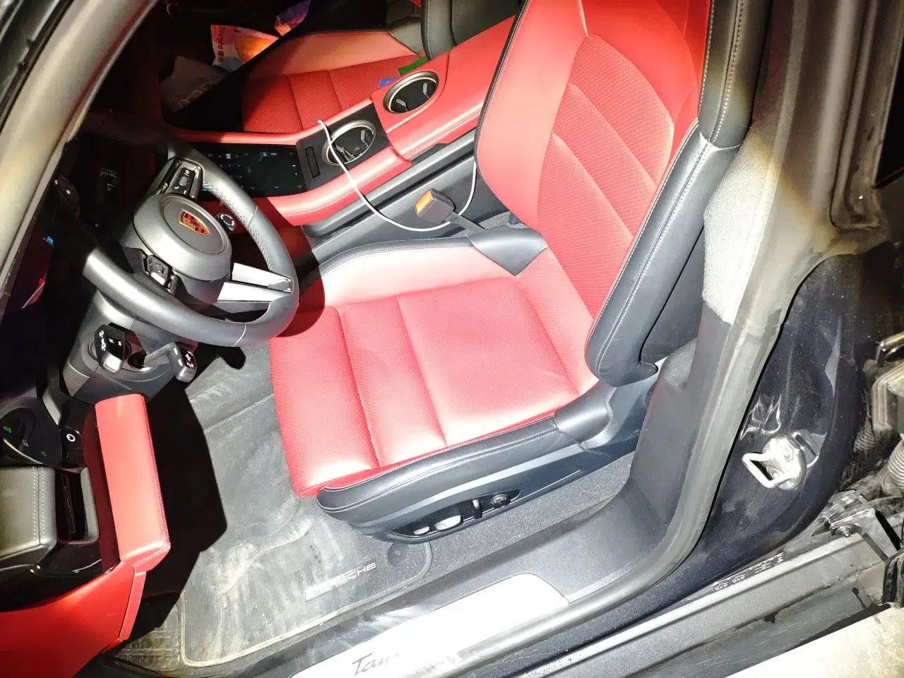 Porsche Taycan 2024 Taycan 4 — миниатюра 16