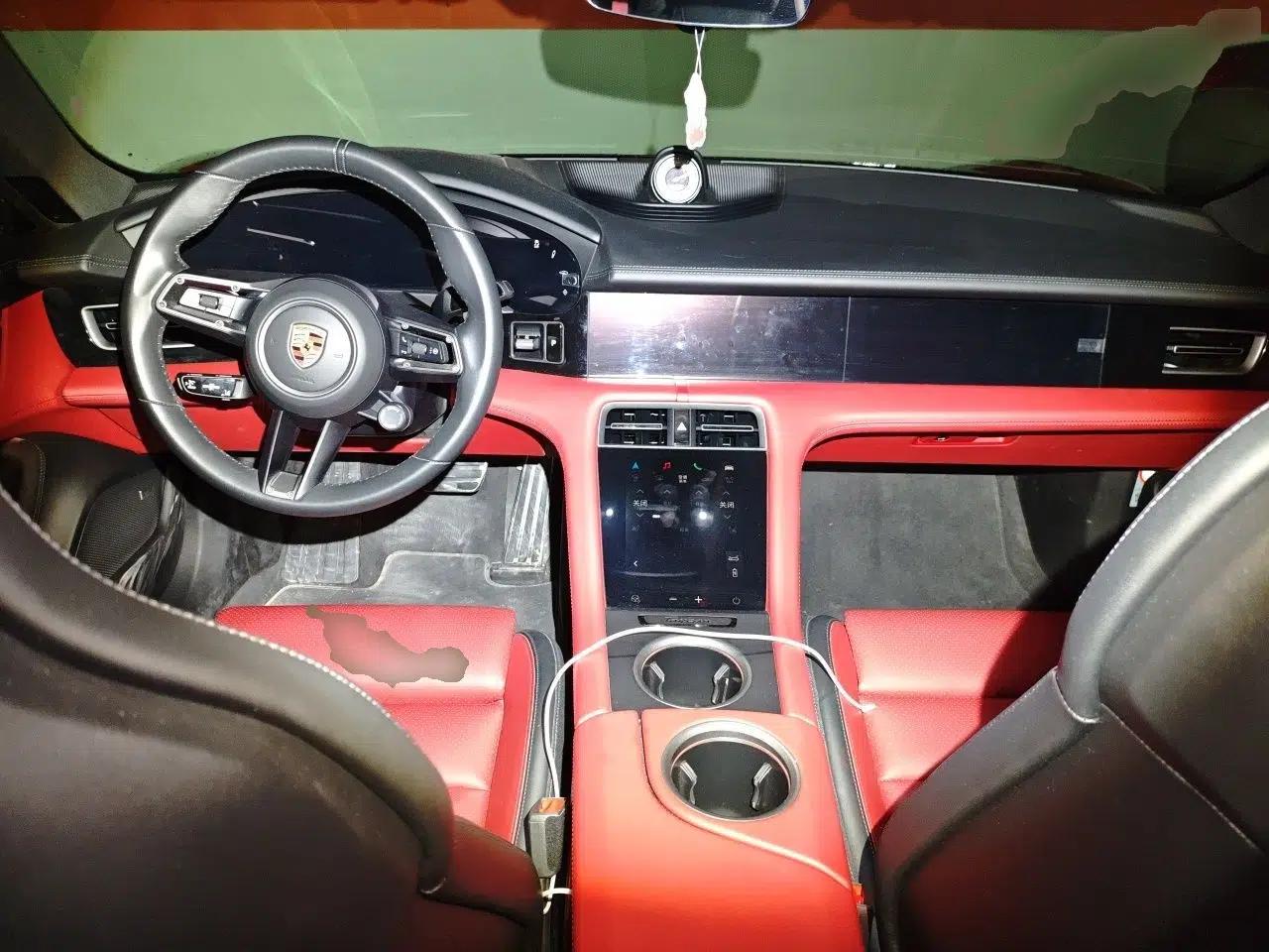 Porsche Taycan 2024 Taycan 4 — миниатюра 10