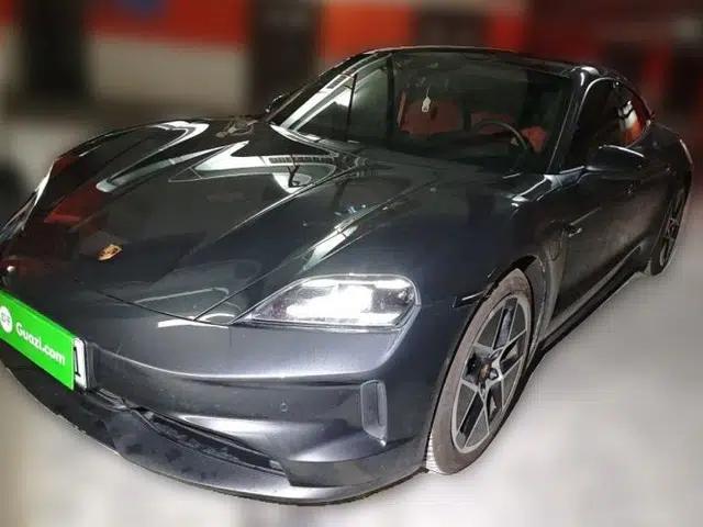 Porsche Taycan 2024 Taycan 4