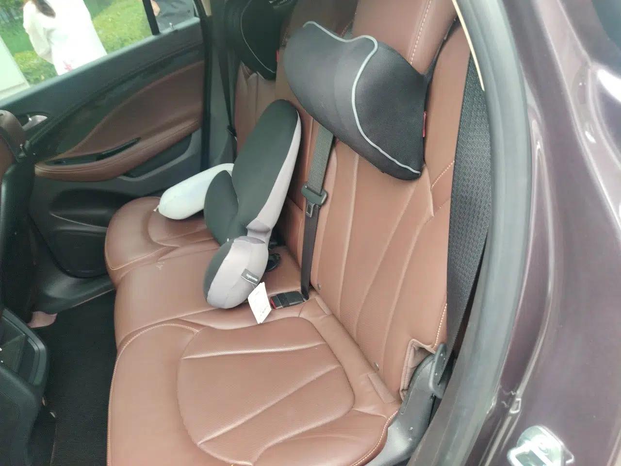 Buick Envision 2016 28T Four-Wheel Drive Luxury Model — миниатюра 18