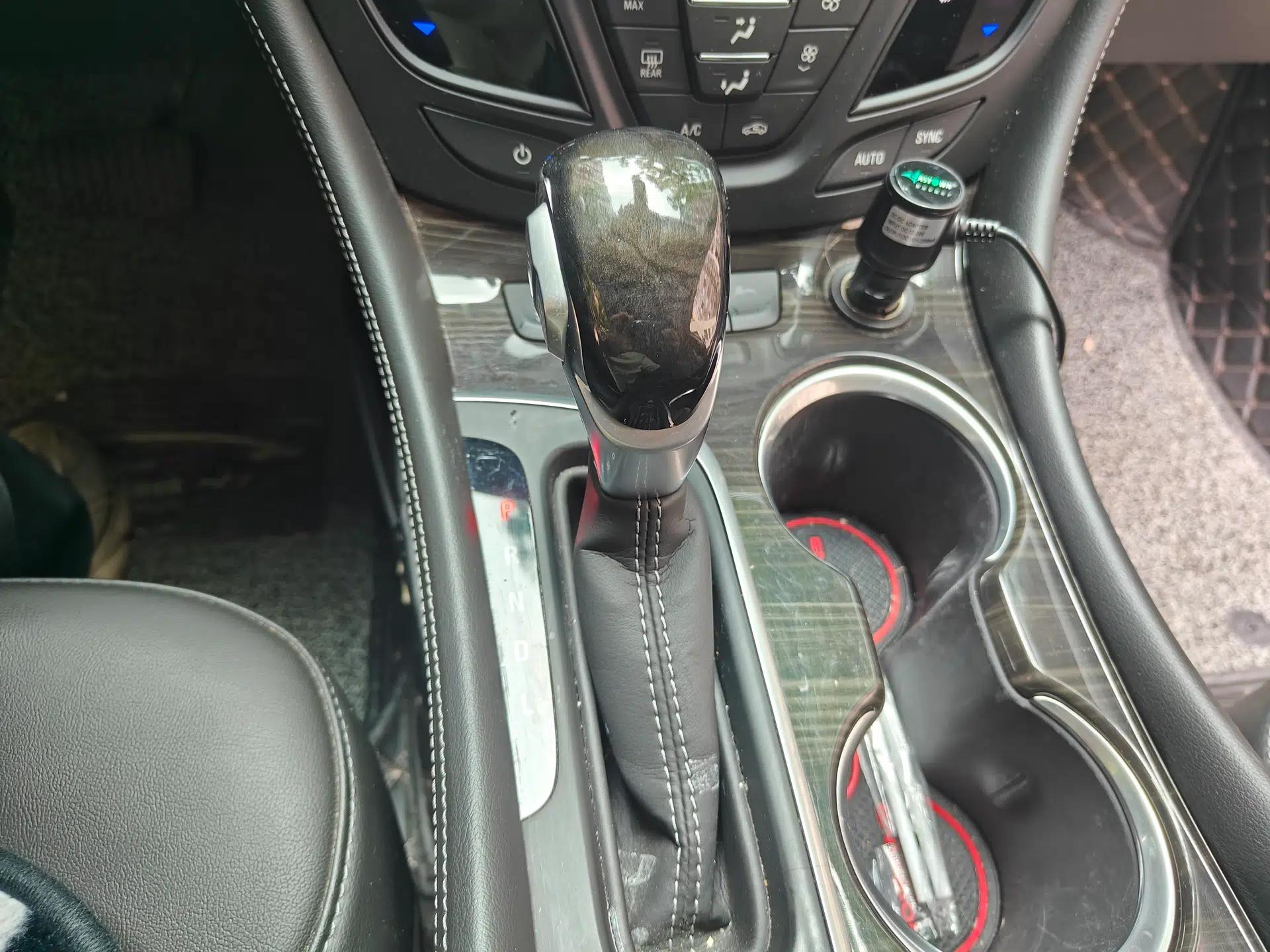 Buick Envision 2020 20T Two-Wheel Drive Elite Version — миниатюра 15