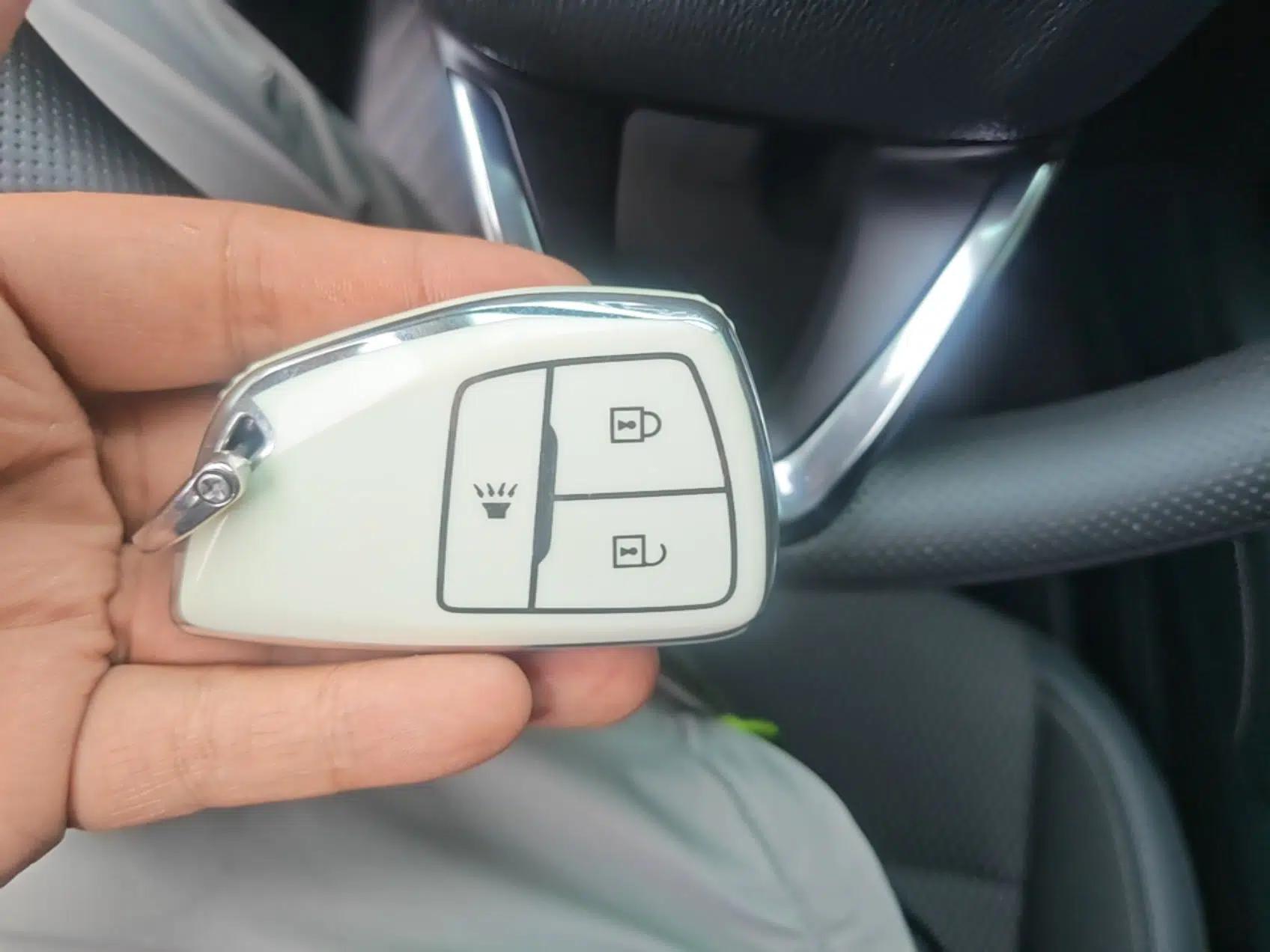 Buick Envision 2020 Onix S 652T Two-Wheel Drive Elite Model — миниатюра 24