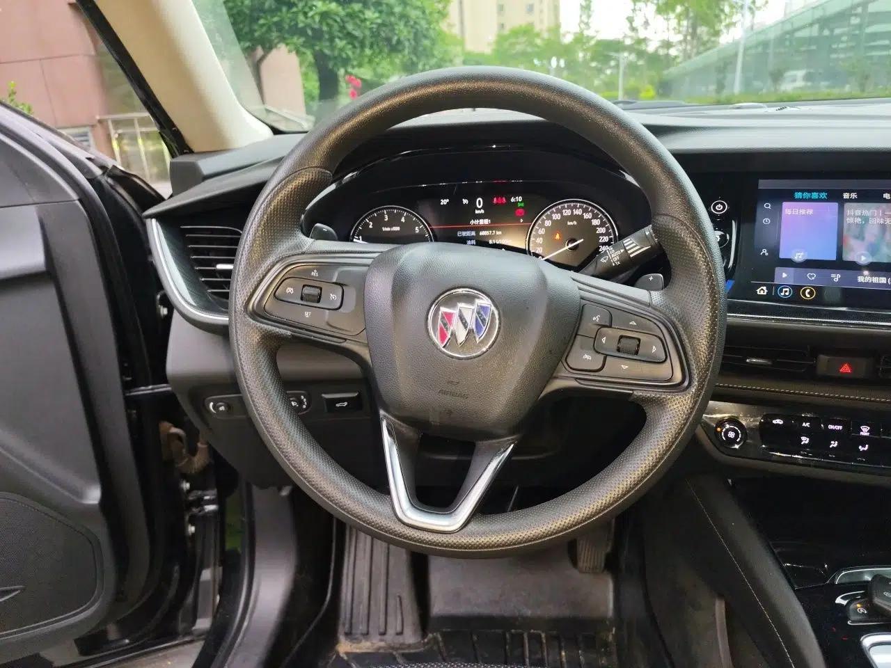 Buick Envision 2022 Encore S 652T Two-Wheel Drive Elite Model — миниатюра 7